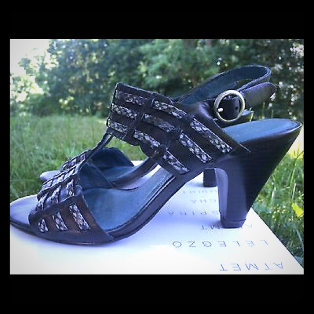 Caprice Navy Blue Leather Sandals Size 6